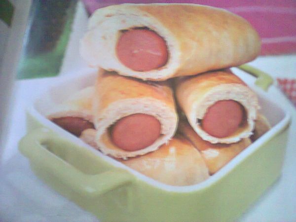 enrroladinho de salsichas dia de festas